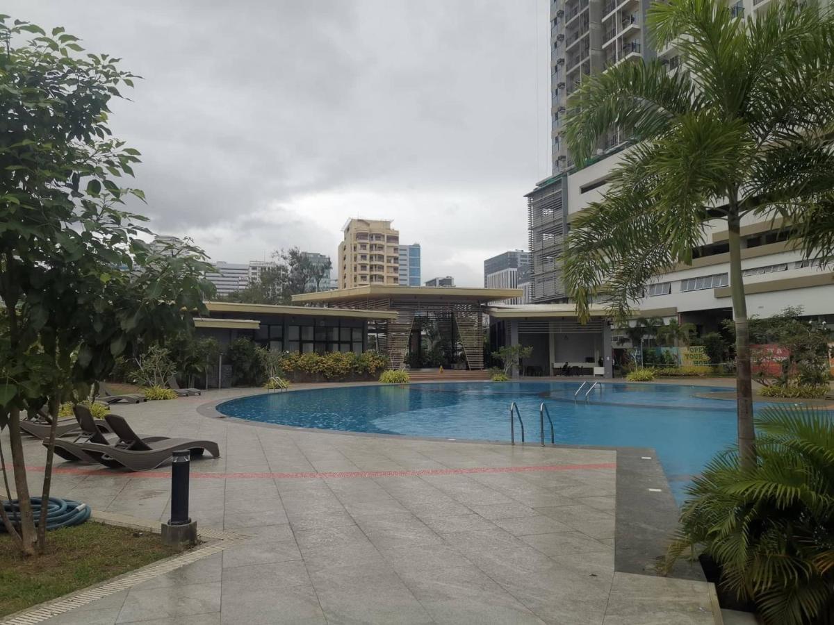 Grand Residences Studio Unit - Walking Distance To It Park Cebu Exterior photo
